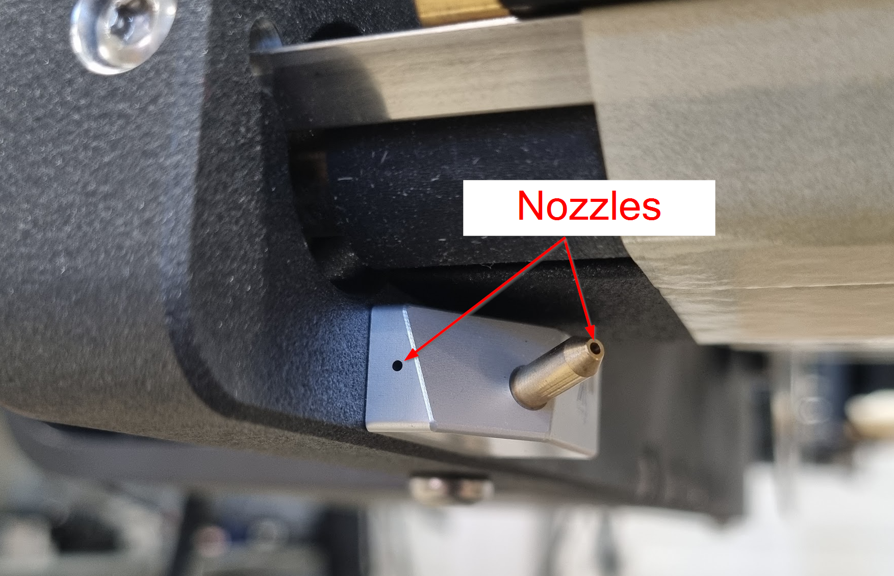 ../_images/support_blow_nozzles.png